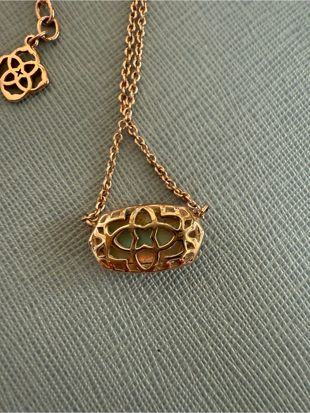 Kendra Scott Elisa Rose Gold Pendant Necklace in Dichroic Glass - Picture 5 of 5